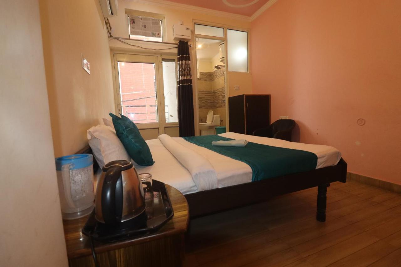 Triple One Hotel Tapovan Rishikesh,Near Laxman Jhula Exterior photo